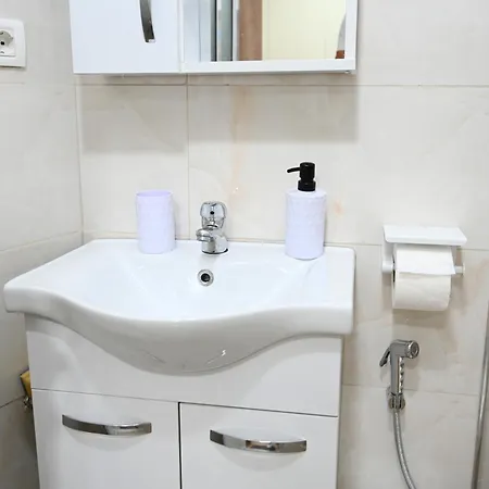 The Parkside I Apartment Berat